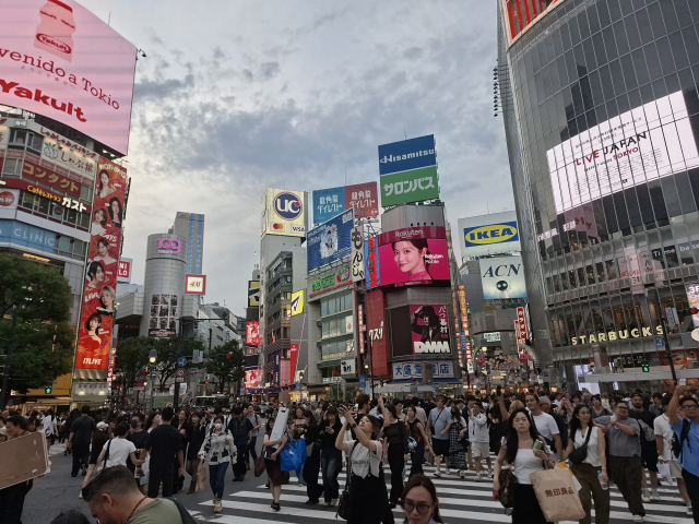 Shibuya Crossing, Tokyo, Japan